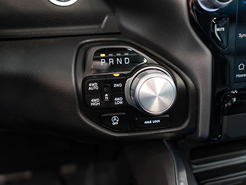 Dodge RAM (2025) 5.7 V8 Laramie Sport 6 LIFT - fotka 30 z 42