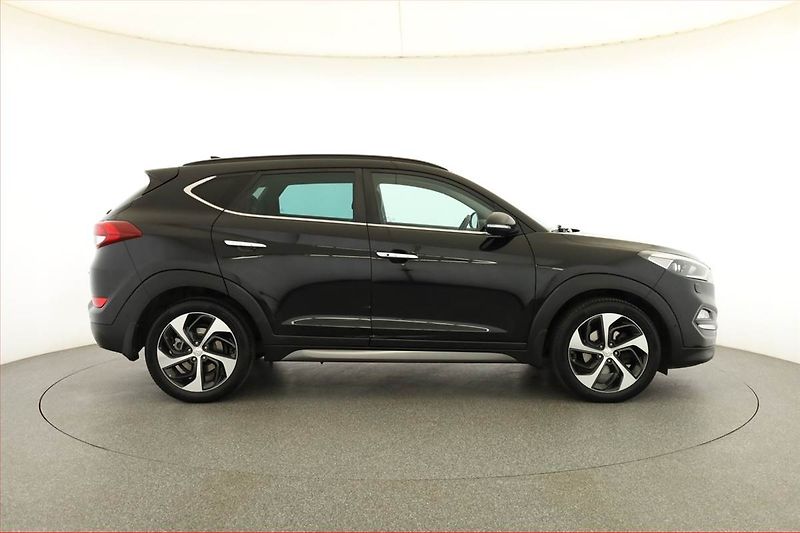 Hyundai Tucson (2016) Style 2.0 CRDi, 4X4, Automat - fotka 6 z 19