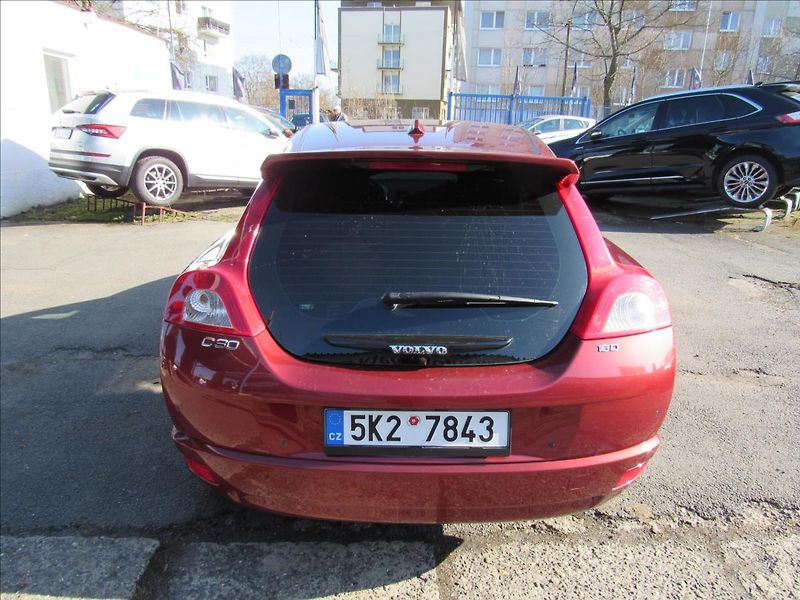 Volvo C30 1,6 D 80kW - fotka 5 z 27