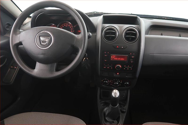 Dacia Duster (2014) 1.6 16V - fotka 7 z 14