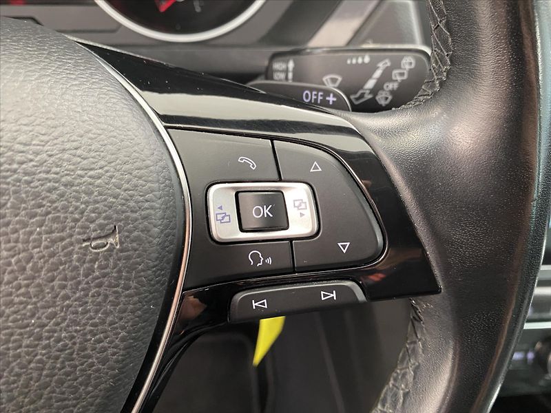Volkswagen Tiguan 2,0 TDI DSG 110 kW COMFORTLINE - fotka 15 z 27