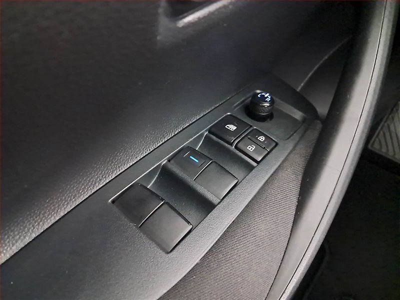 Toyota Corolla (2022) 1.5 VVT-i, Serv.kniha - fotka 17 z 17