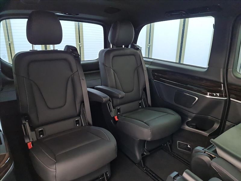 Mercedes-Benz Třídy V 300 d AVANTGARDE AIRMATIC - fotka 21 z 25