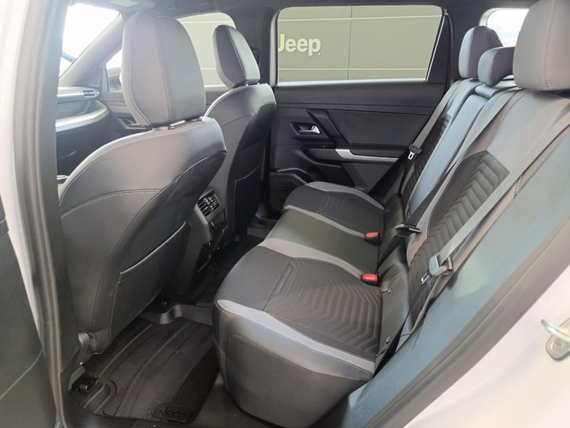 Jeep Compass (2026) 1,2 e-Hybrid 145k  First Editi - fotka 10 z 16