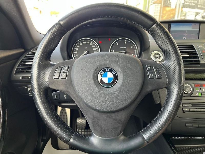 BMW 1 M Coupé 123D-150KW/2013/M-PACKET,S.KNI - fotka 34 z 65