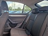 Škoda Octavia 1,6 TDI VÝHŘEV NEZ.TOPE XENONY - náhled 13