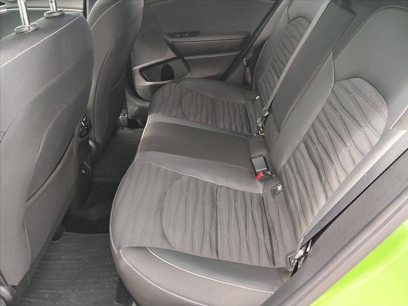 Kia XCeed 1,5   1.5 T-GDI 117Kw GT Line, - fotka 21 z 35