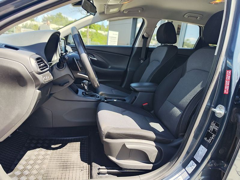 Hyundai i30 1.0 T-GDi/88kW Comfort DCT - fotka 12 z 27