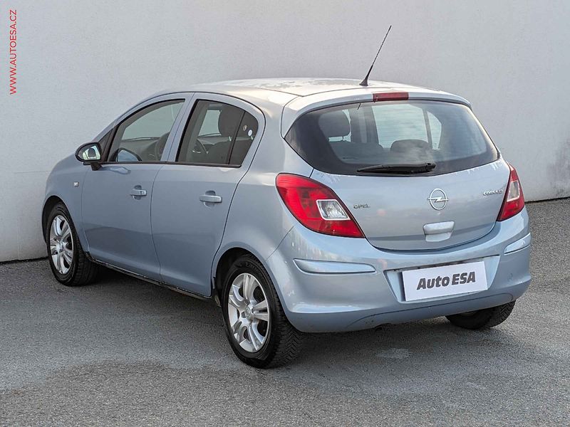 Opel Corsa (2008) 1.2i, ČR, Klima - fotka 4 z 12