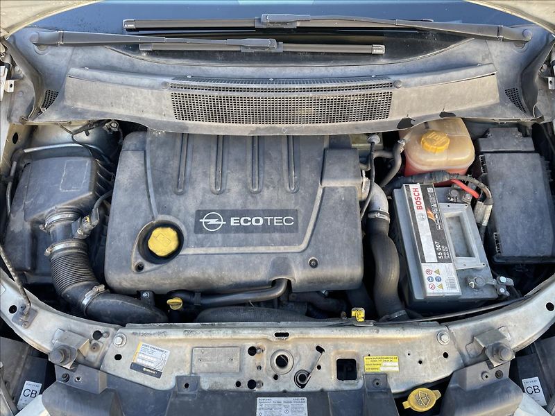 Opel Zafira 1,9 CDTI*88kW*7.míst*Servis - fotka 32 z 36