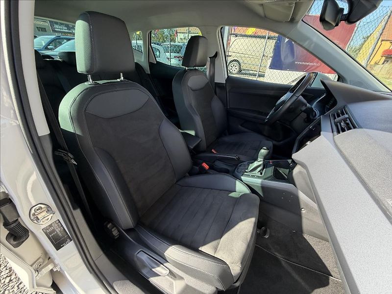 Seat Arona 1,0 TSi DPH  ParkPilot,LED,Kes - fotka 34 z 50