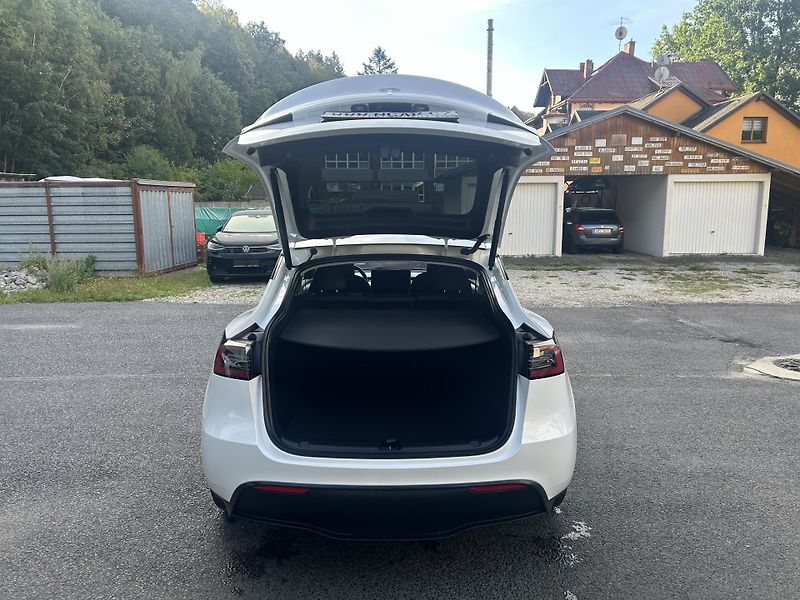 Tesla Model Y ZAMLUVENO ! TZ 94,1% - fotka 14 z 49