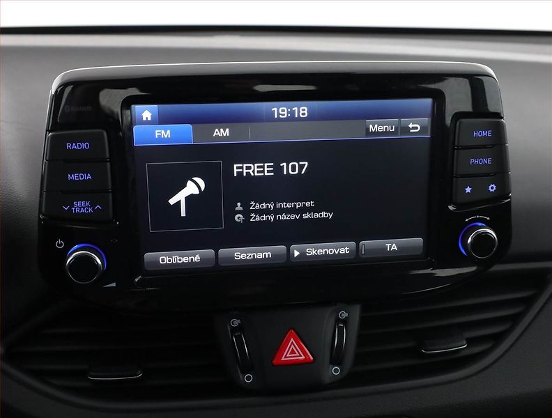 Hyundai i30 (2020) 1.4 CVVT, Serv.kniha, Tempomat - fotka 15 z 19