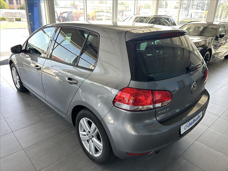 Volkswagen Golf 1,2   TSI,SERVISKA,MATCH - fotka 4 z 25
