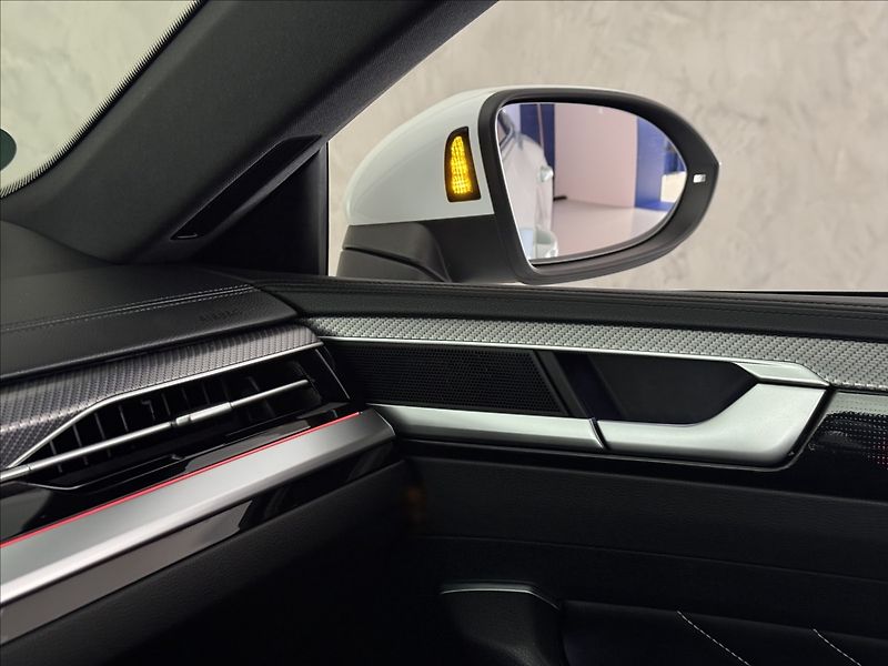Volkswagen Arteon Shooting Brake 1,4 TSi  DSG R-Line LED Assist - fotka 29 z 50