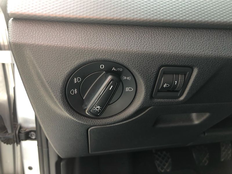Škoda Scala Ambition 1.0 TSI/81kW 6st. - fotka 16 z 28