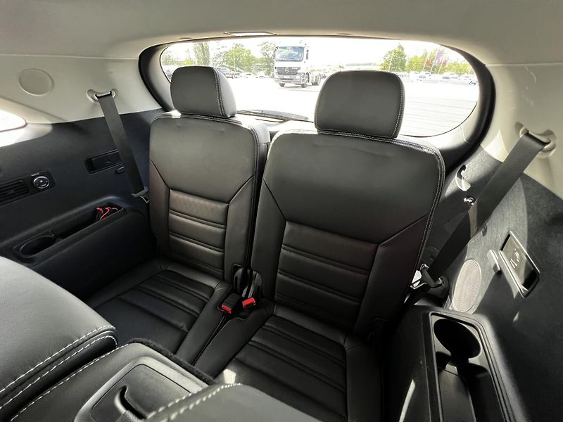 Kia Sorento 2.2 CRDi 4WD GT-Line 7-Míst TZ - fotka 26 z 30