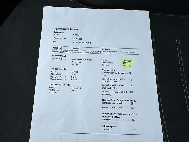 Mercedes-Benz Třídy C (2022) 220d AMG Ad.LED Navi Kamera - fotka 31 z 50