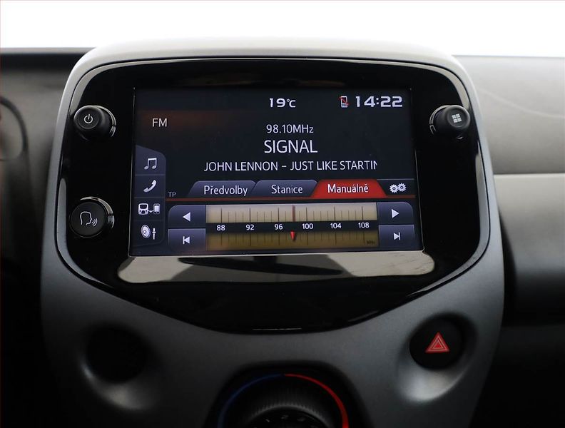 Toyota Aygo (2020) 1.0 VVT-i, Serv.kniha - fotka 12 z 16