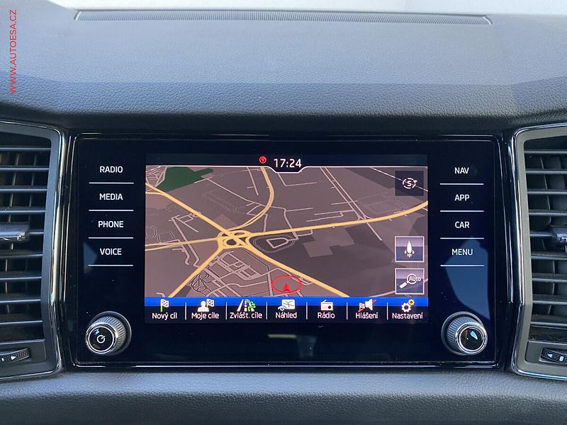 Škoda Kodiaq (2019) 2.0 TSi 4x4, SportLine, DSG - fotka 19 z 20
