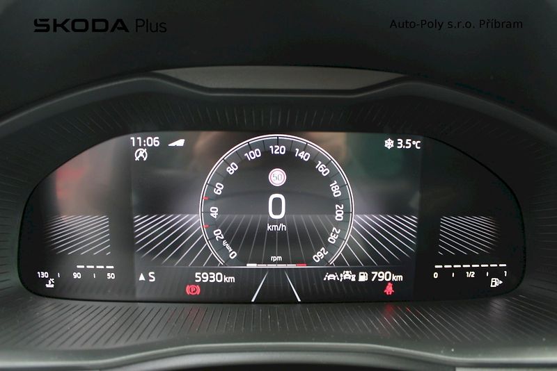Škoda Scala (2025) Top Selection 1.0TSI / 85kW 6° - fotka 13 z 24