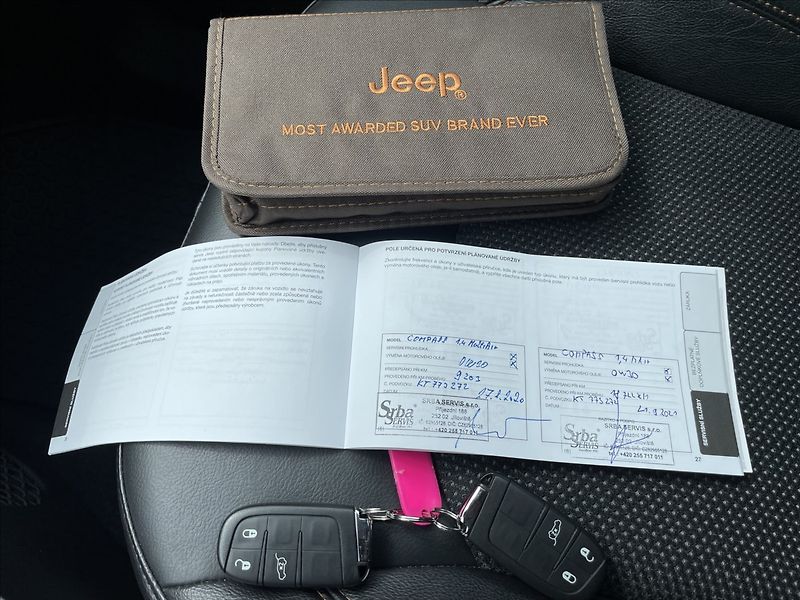 Jeep Compass 1,4 MultiAir AT9 Limited ČR.4x - fotka 28 z 29