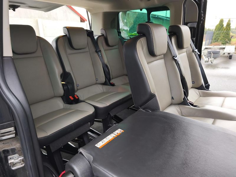 Ford Tourneo Custom (2016) 2:2TDCI-116KW-9 MÍST - fotka 23 z 28
