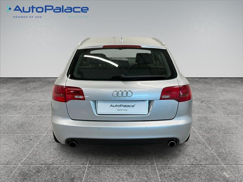 Audi A6 Avant 2,8 i V6 AUT PRAVIDELNÝ - fotka 5 z 17