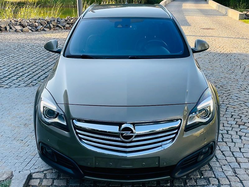 Opel Insignia 2.0CDTi 4x4 MANUÁL KAMERA VÝHŘ - fotka 5 z 49