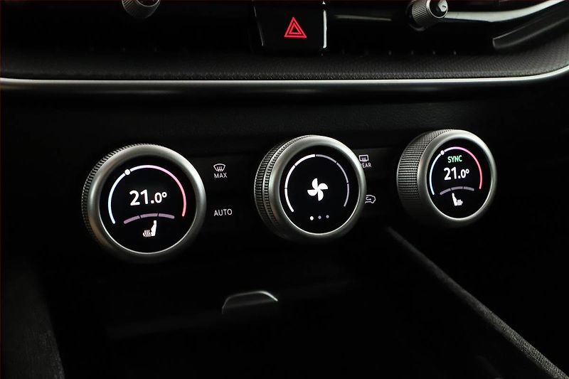 Škoda Superb (2025) 2.0 TDI, SELECTION, KAMERA - fotka 18 z 20