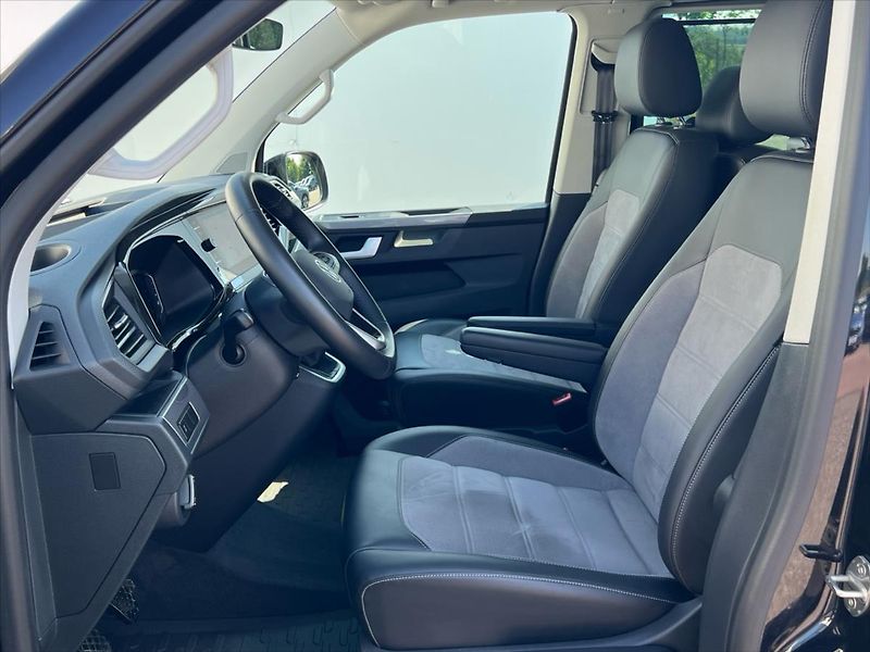Volkswagen Multivan 2,0 TDi 110kW BULLI  T6.1 - fotka 11 z 29