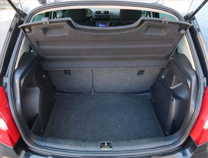 Škoda Fabia (2010) Sport 1.2 TSI, po STK - fotka 13 z 15