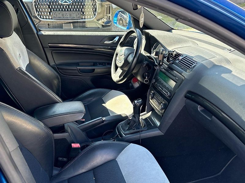 Škoda Octavia (2012) 2.0 125kW RS - fotka 13 z 14