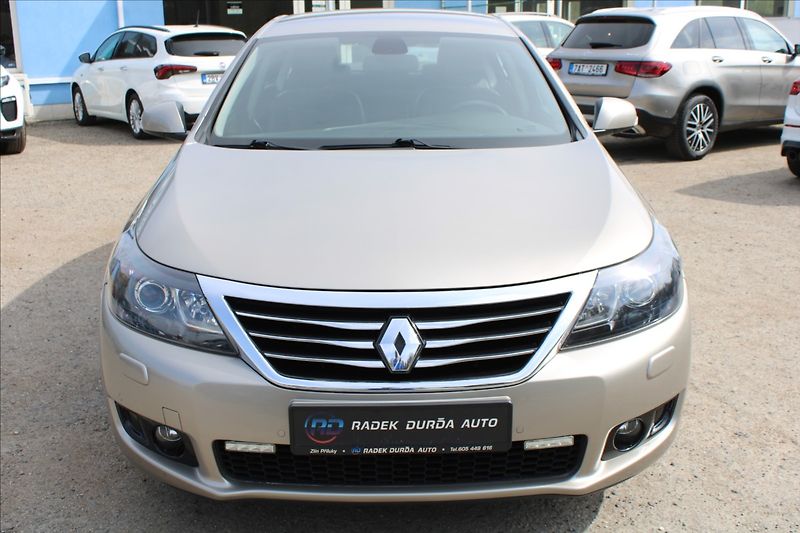 Renault Latitude 2,0 dCi  NOVÉ V ČR,AUTOMAT - fotka 2 z 30