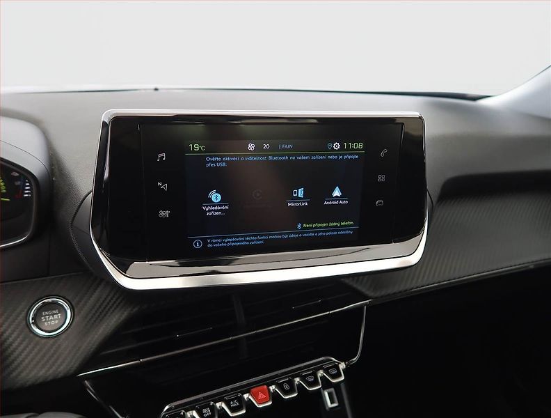Peugeot 2008 (2022) Active 50 kWh, SoH 91% - fotka 17 z 25