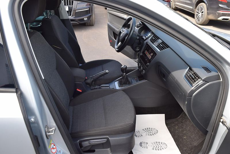 Škoda Octavia (2020) 2.0TDI 110kw SOLEIL FULL LED  - fotka 35 z 47