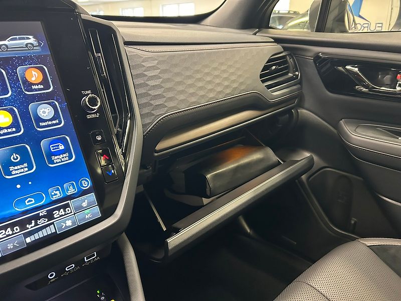 Subaru Forester (2025) 2.0 Touring 2025 4x4 nové | Zá - fotka 50 z 68