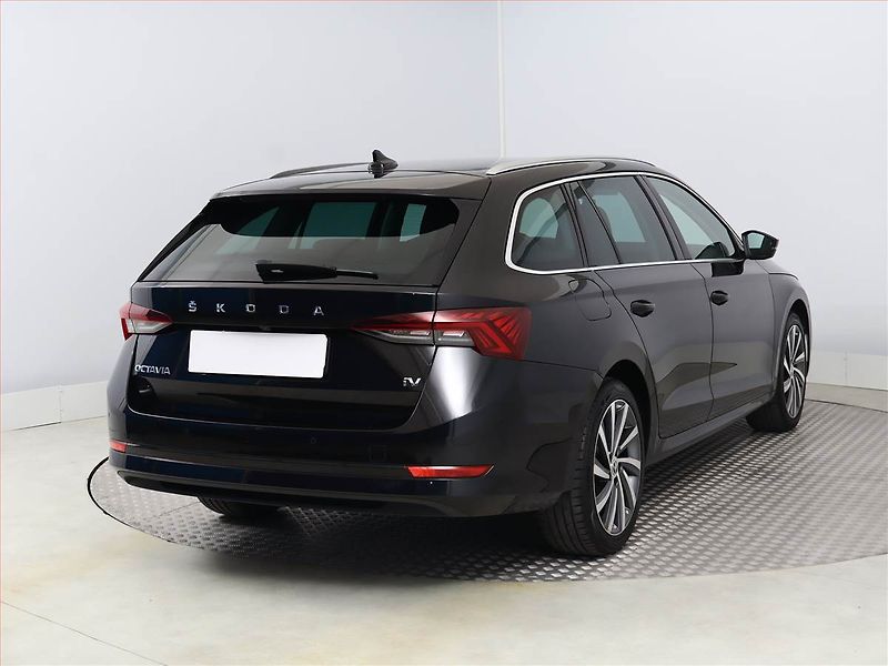 Škoda Octavia (2021) Style 1.4 TSI iV - fotka 5 z 24