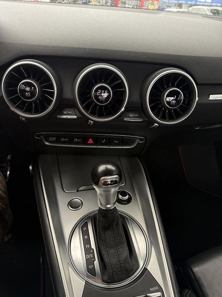 Audi TT (2015) - fotka 21 z 34