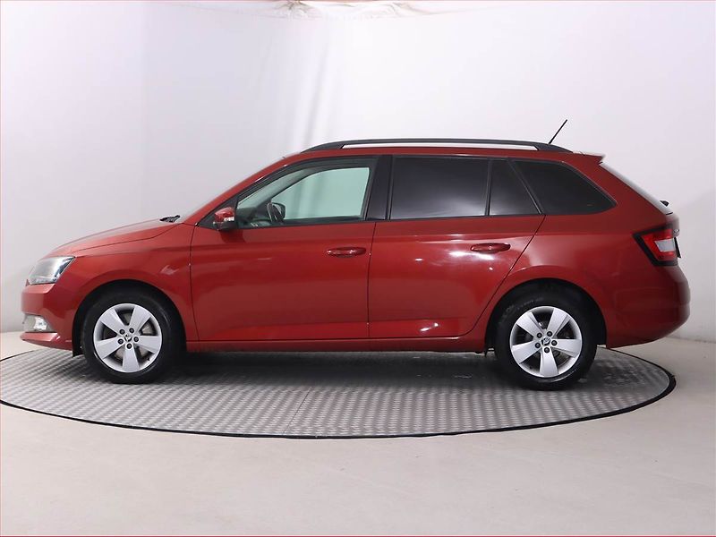 Škoda Fabia (2016) Ambition 1.2 TSI, Serv.kniha - fotka 3 z 16