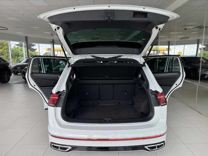 Volkswagen Tiguan 1,5TSI DSG*R-LINE*REZERVACE! - fotka 29 z 32