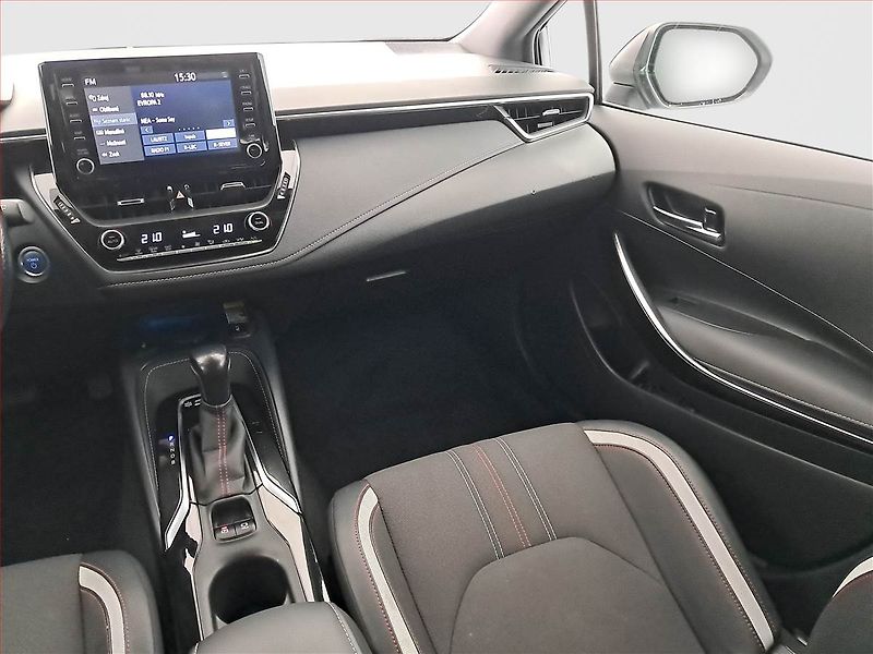 Toyota Corolla (2020) 1.8 Hybrid - fotka 7 z 17