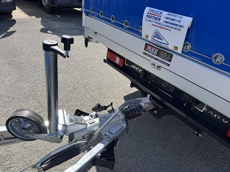 Iveco Daily (2026) 35S18, 3.0, SOUPRAVA ,TWINCAB - fotka 14 z 33