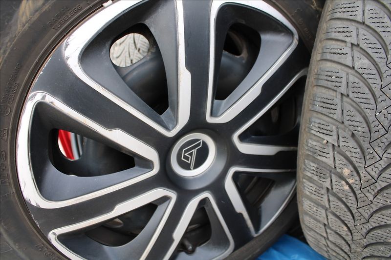 Peugeot 2008 1,2 110K  ČR,1.MAJ,DPH,ALLURE - fotka 24 z 28