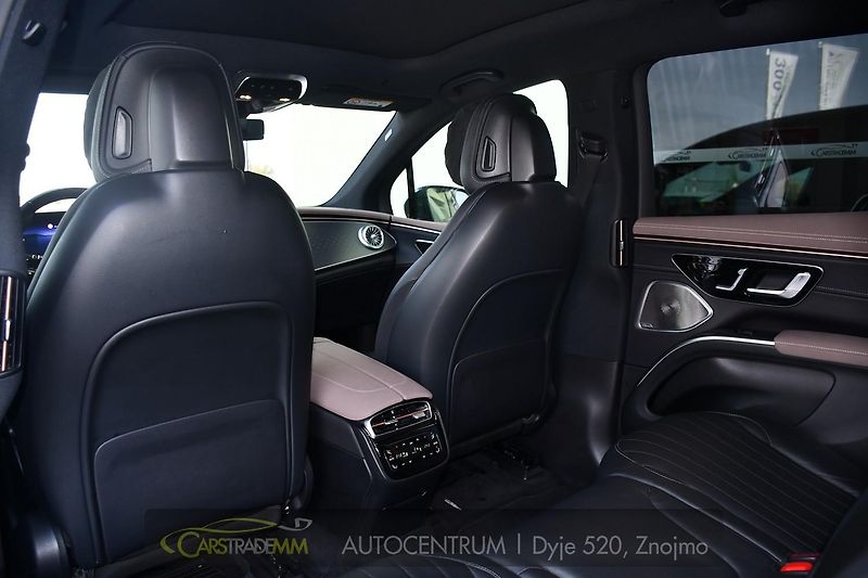 Mercedes-Benz EQS 450 4M SUV AMG TAŽNÉ HUD - fotka 12 z 58