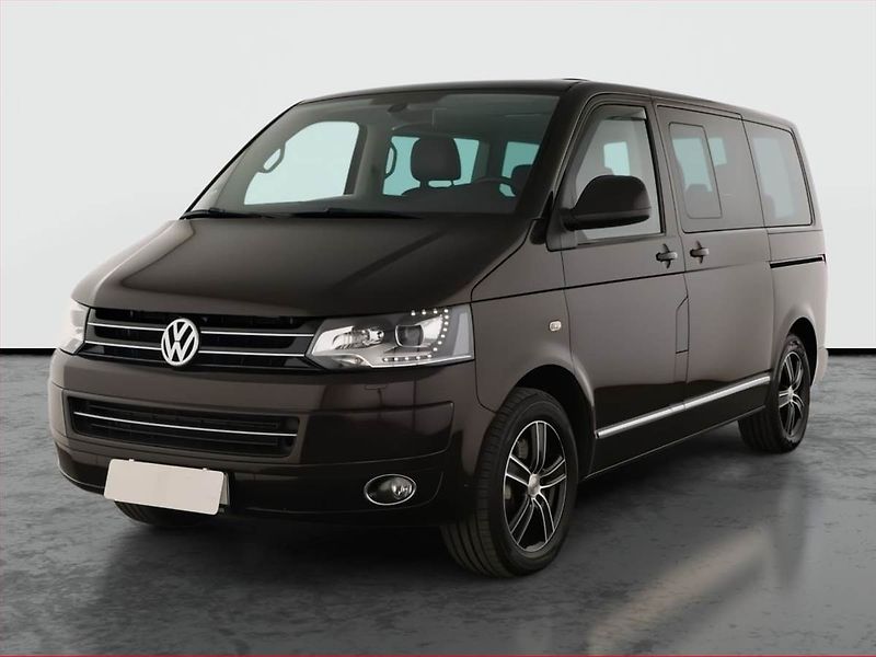 Volkswagen Multivan (2014) Highline 2.0 TDI 4Motion, ČR - fotka 2 z 17