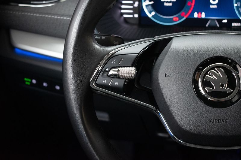 Škoda Octavia 1.5 TSI*REZERVACE* - fotka 16 z 37
