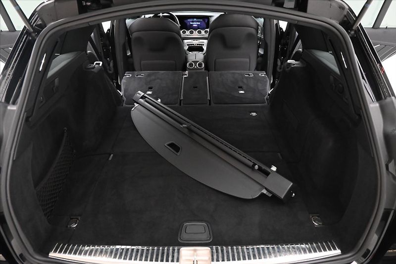 Mercedes-Benz Třídy E 2,0 220D 147kW 9G-TRONIC Záruk - fotka 11 z 30