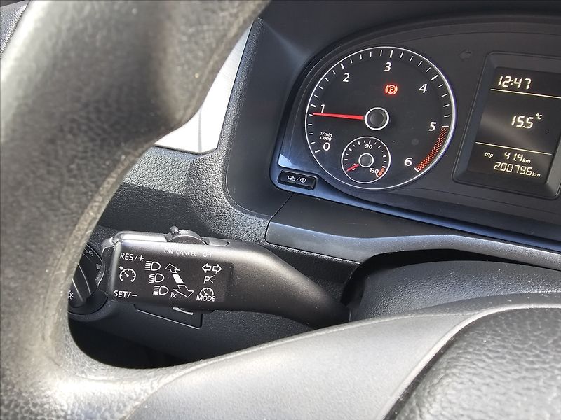 Volkswagen Caddy 2,0 TDi 75KW TREND TZ STK DPH - fotka 16 z 46
