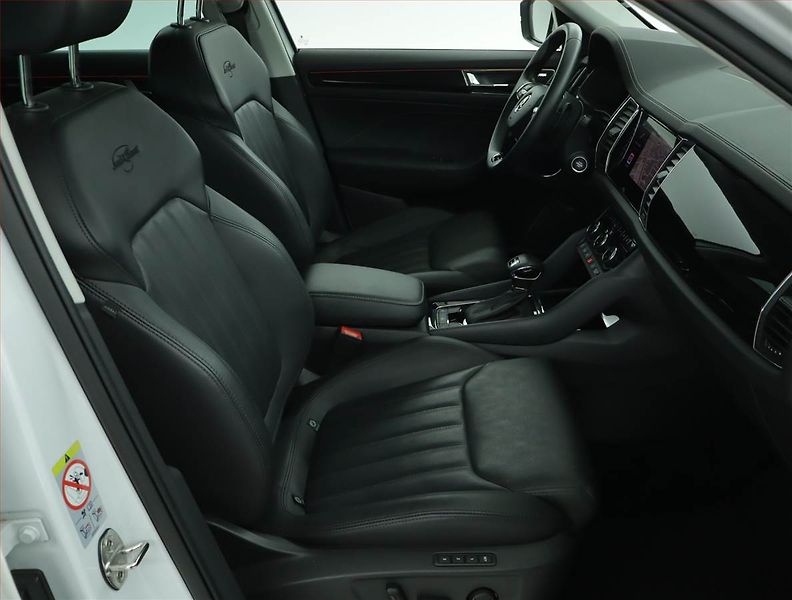 Škoda Kodiaq (2023) Laurin&Klement 2.0 TDI - fotka 9 z 17